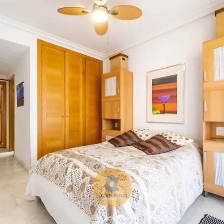 Apartamento Con Amplia Terraza En * فوينخيرولا