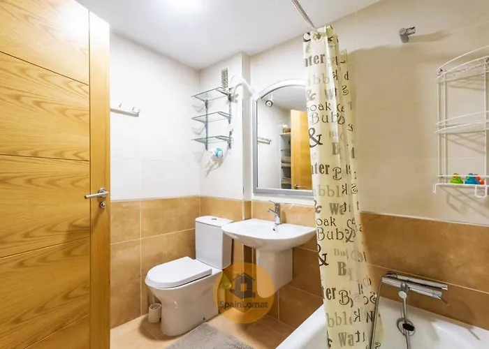 Apartamento Con Amplia Terraza En *