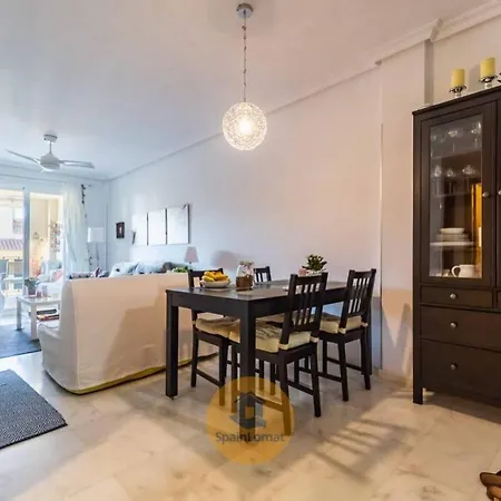 Apartamento Con Amplia Terraza En アパート フエンヒロラ